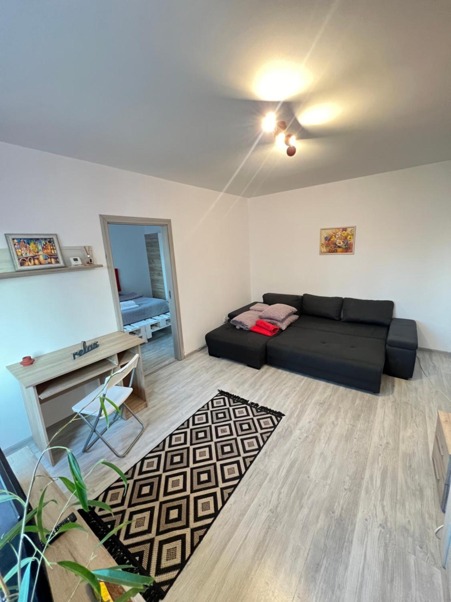3 Rooms Apartment Airy & Bright Palas Style Iasi Exteriér fotografie